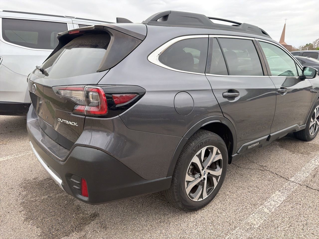 Used 2022 Subaru Outback Limited image 5