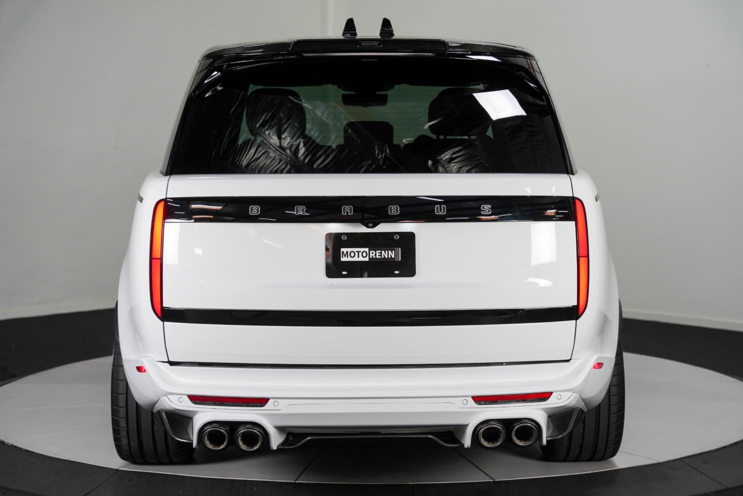 Used 2025 Land Rover Range Rover SE image 8