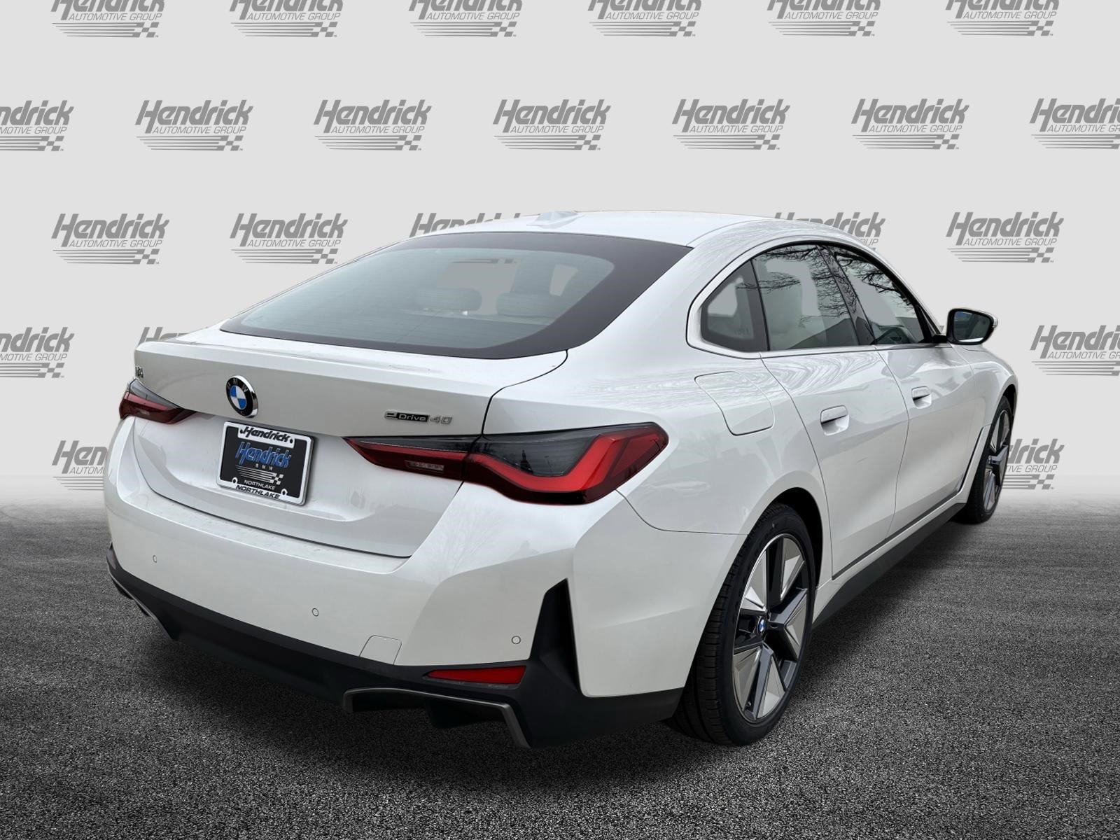 Used 2026 BMW i4 eDrive40 w/ Premium Package RWD image 11