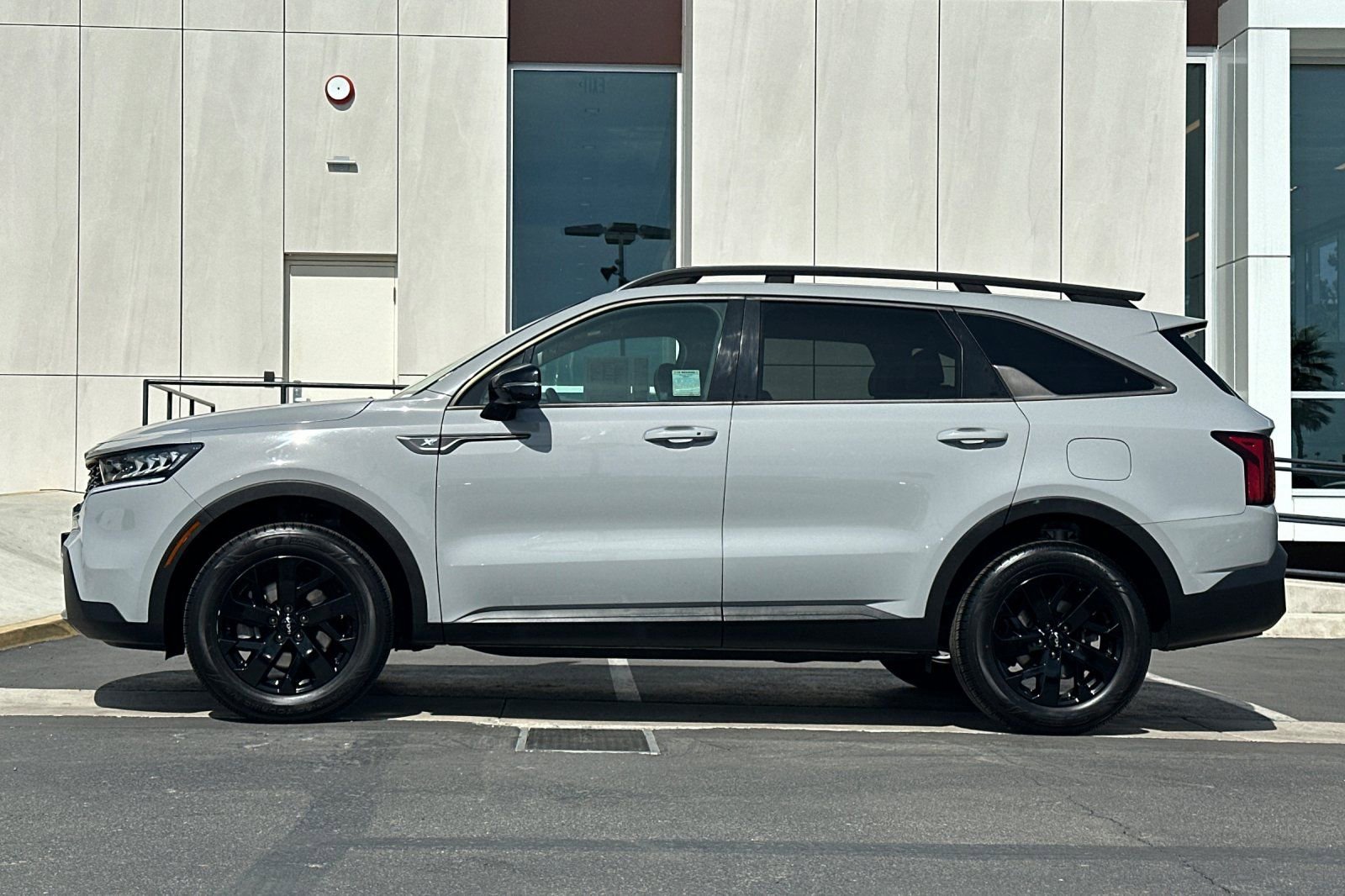 Used 2022 Kia Sorento S image 6