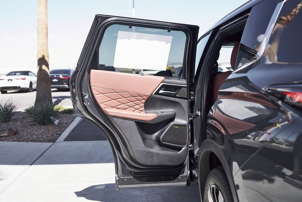 Used 2025 Mitsubishi Outlander SEL FWD image 15