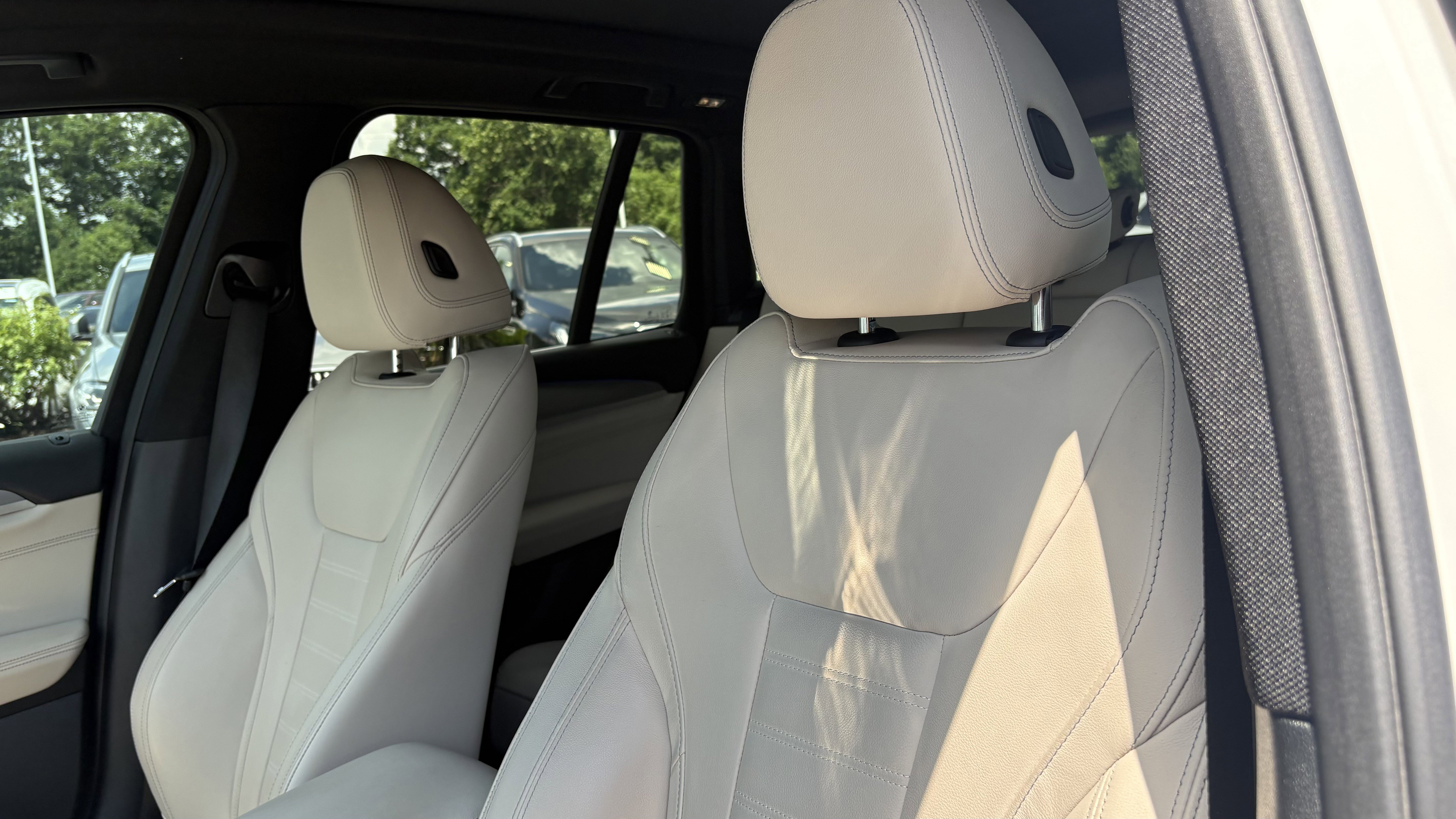Used 2021 BMW X3 xDrive30i w/ Executive Package AWD/4WD image 18
