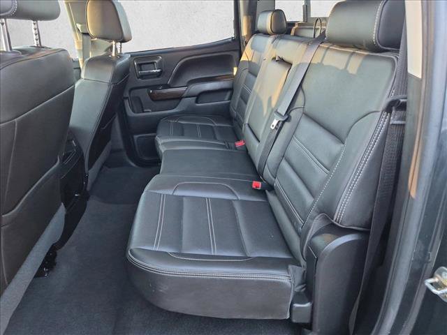 Used 2019 GMC Sierra 2500 Denali w/ Duramax Plus Package AWD/4WD image 18