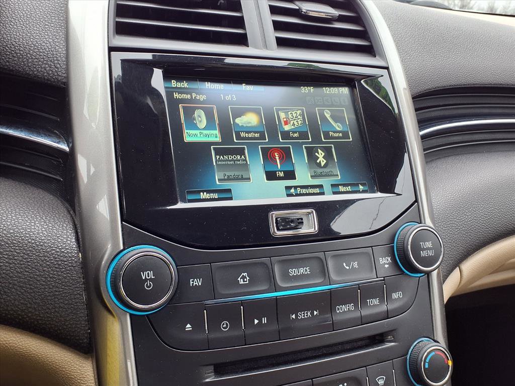 Used 2014 Chevrolet Malibu LT w/ Power Convenience Package image 11