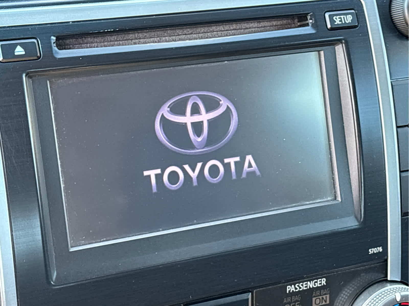 Used 2014 Toyota Camry SE FWD image 10