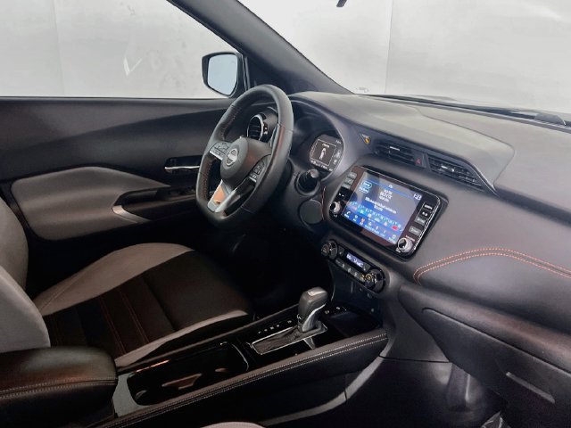 Used 2024 Nissan Kicks SR w/ SR Premium Package FWD image 8