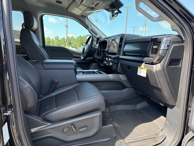 New 2025 Ford F350 Lariat w/ Lariat Ultimate Package image 15