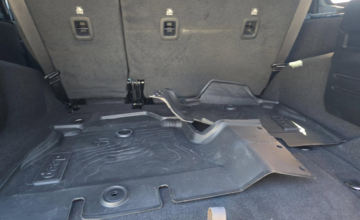 Used 2021 Jeep Wrangler Unlimited Sport image 18