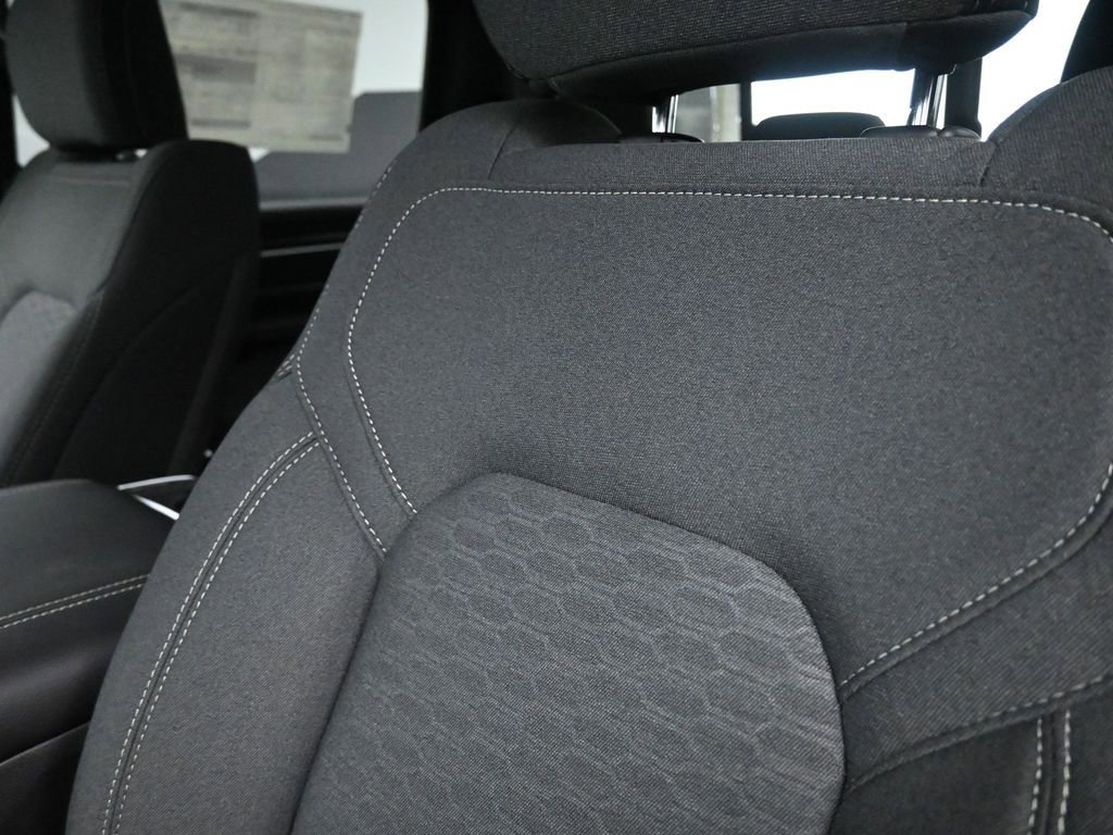 New 2026 RAM 1500 Big Horn AWD/4WD image 15