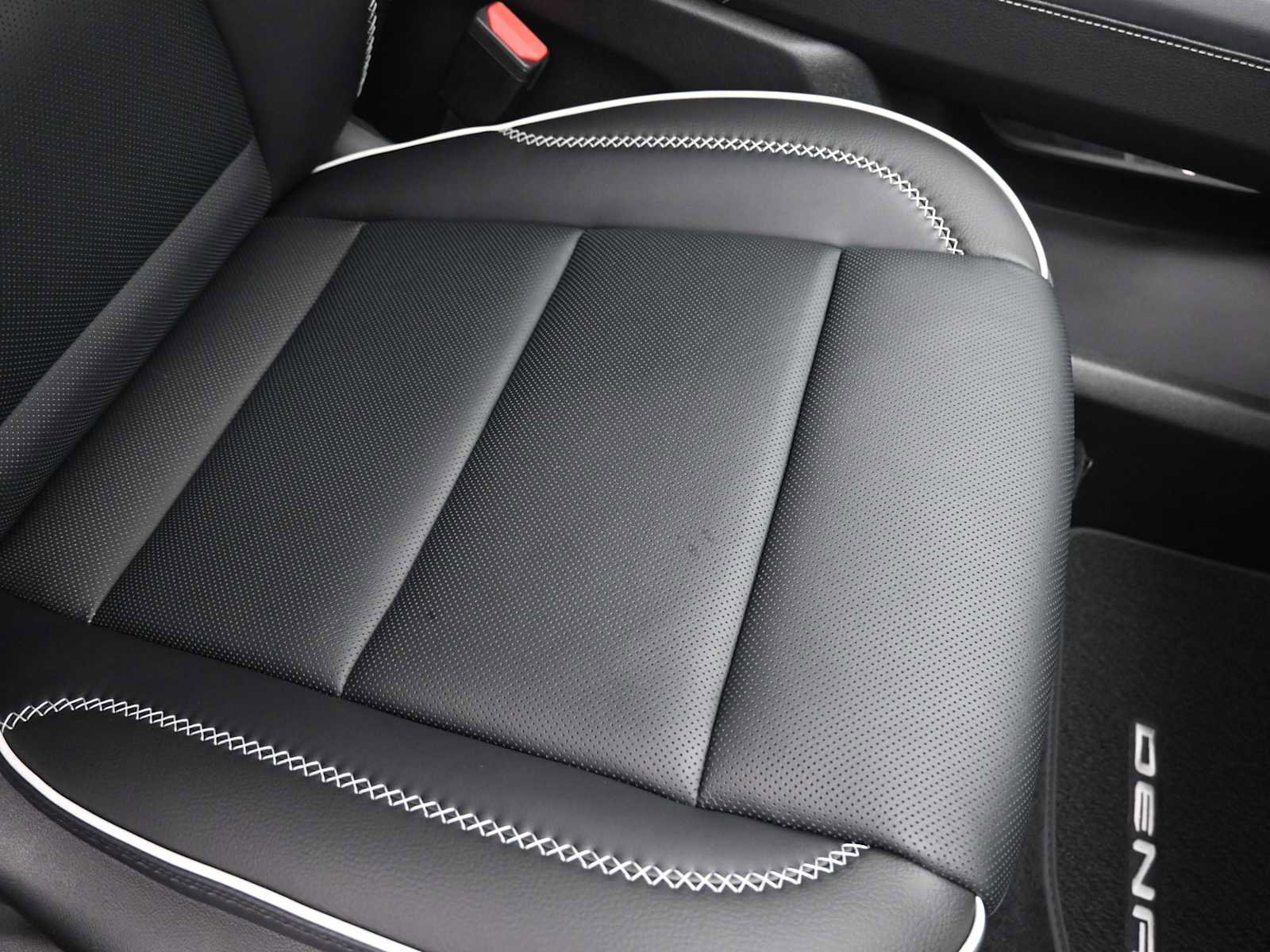 New 2026 GMC Acadia Denali image 18