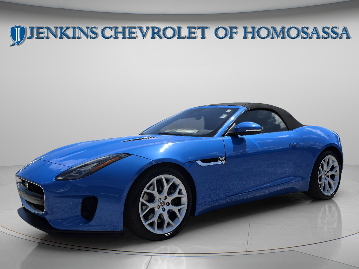 Used 2018 Jaguar F-TYPE Convertible image 10