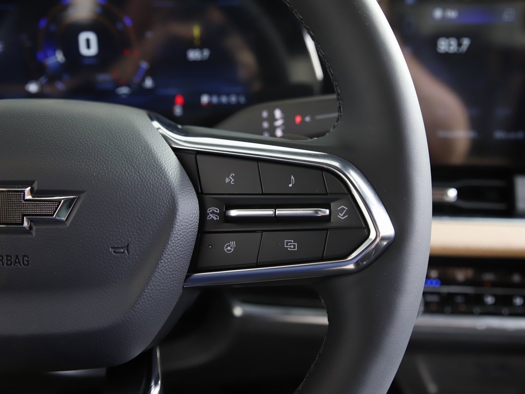 New 2026 Chevrolet Equinox ACTIV w/ Convenience Package III image 17