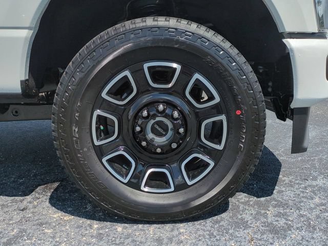 New 2026 Ford F250 Platinum w/ FX4 Off-Road Package AWD/4WD image 11