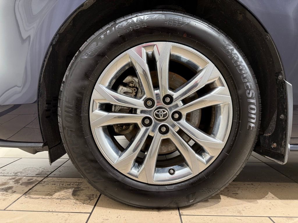 Certified 2023 Toyota Sienna Platinum image 8