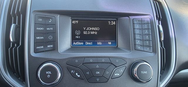 Used 2018 Ford Edge SE image 19