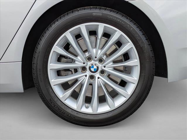 Used 2021 BMW 540i w/ Executive Package image 29