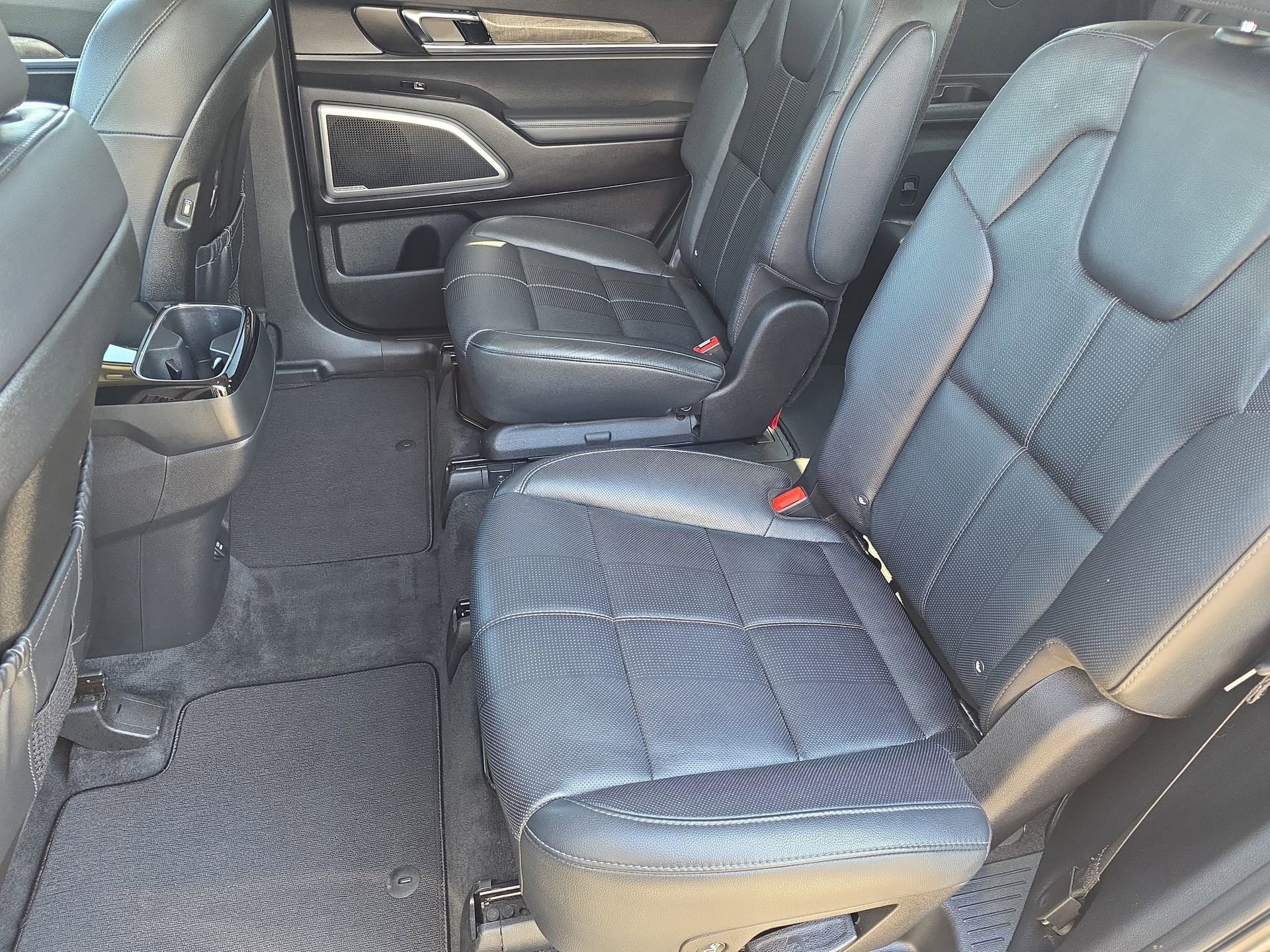 Used 2020 Kia Telluride EX w/ EX Premium Package FWD image 14
