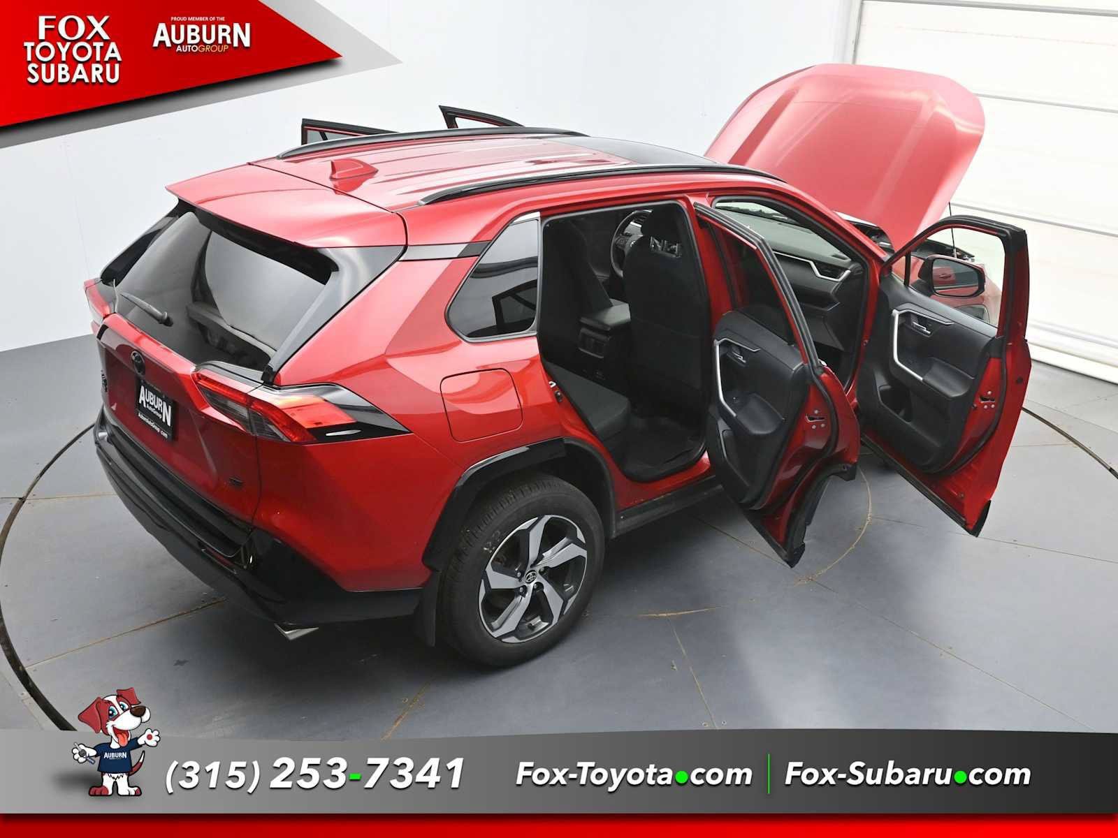 Used 2023 Toyota RAV4 SE w/ Weather & Moonroof Package AWD/4WD image 36