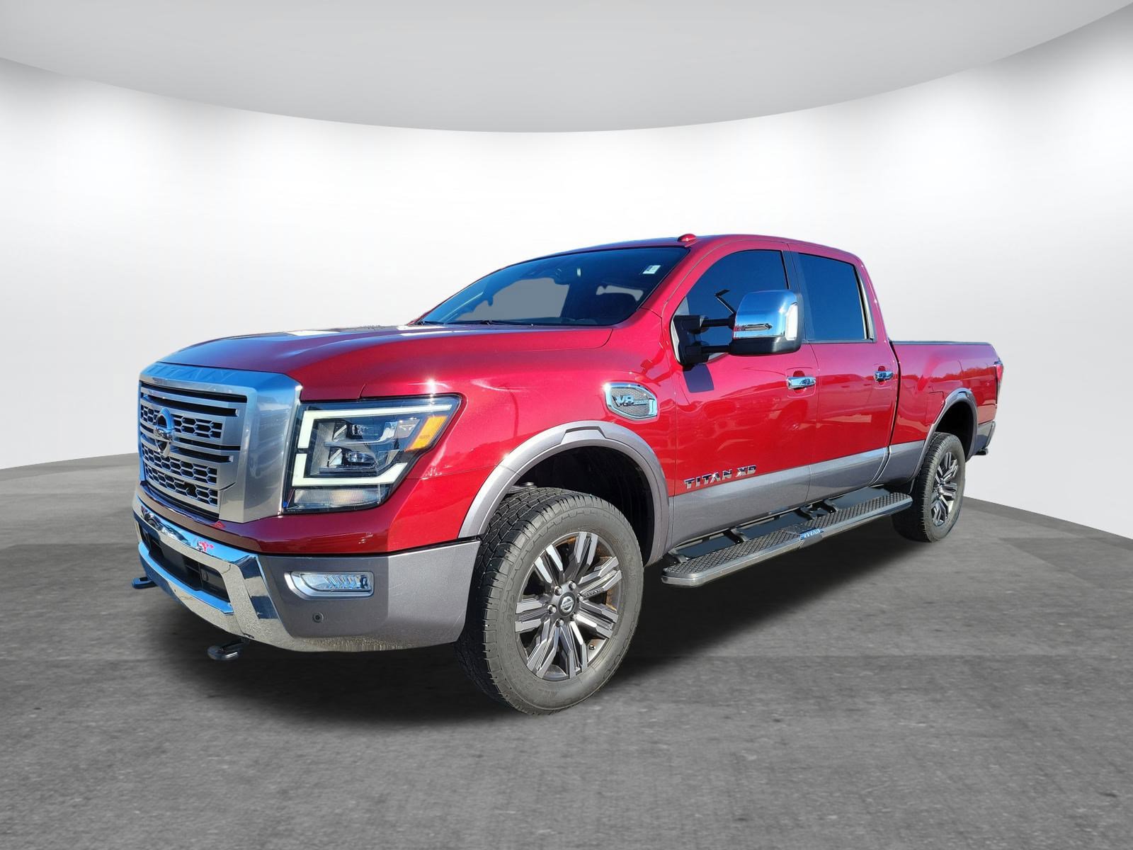 Used 2021 Nissan Titan Platinum Reserve w/ Moonroof Package image 3