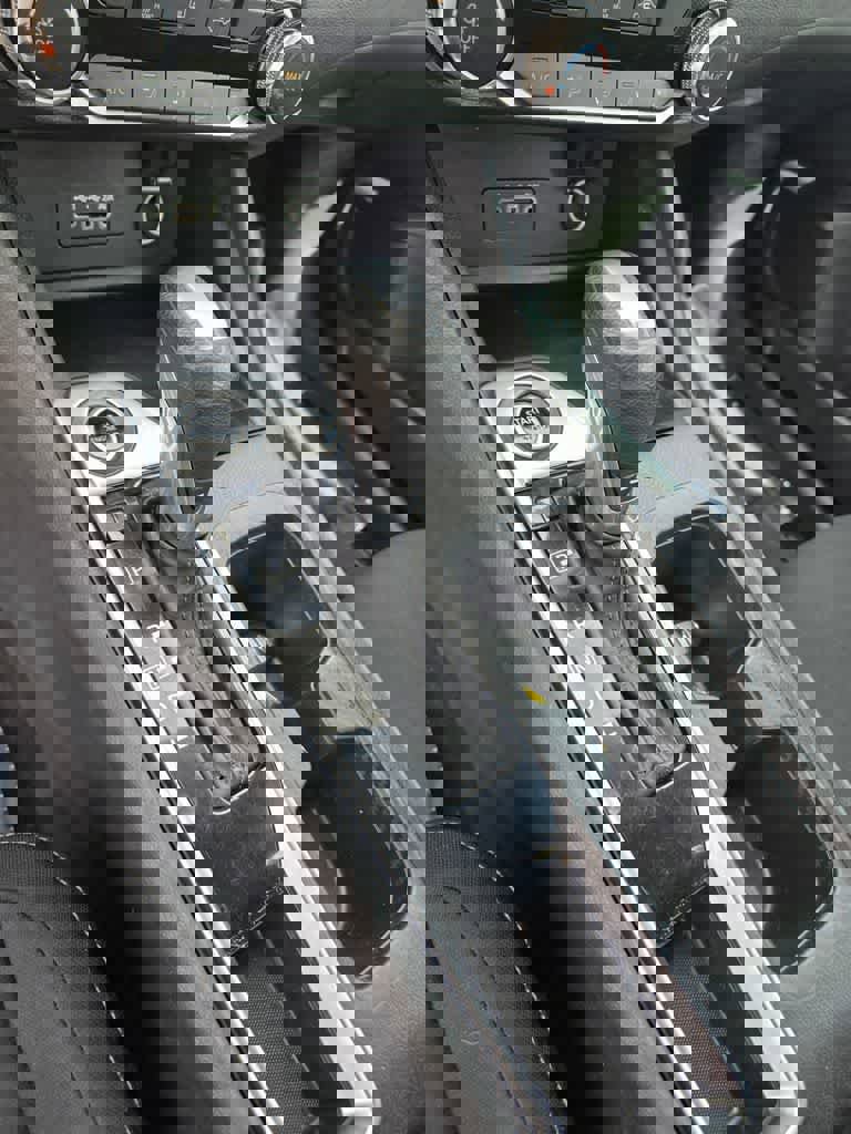 Used 2022 Nissan Sentra SV FWD image 15