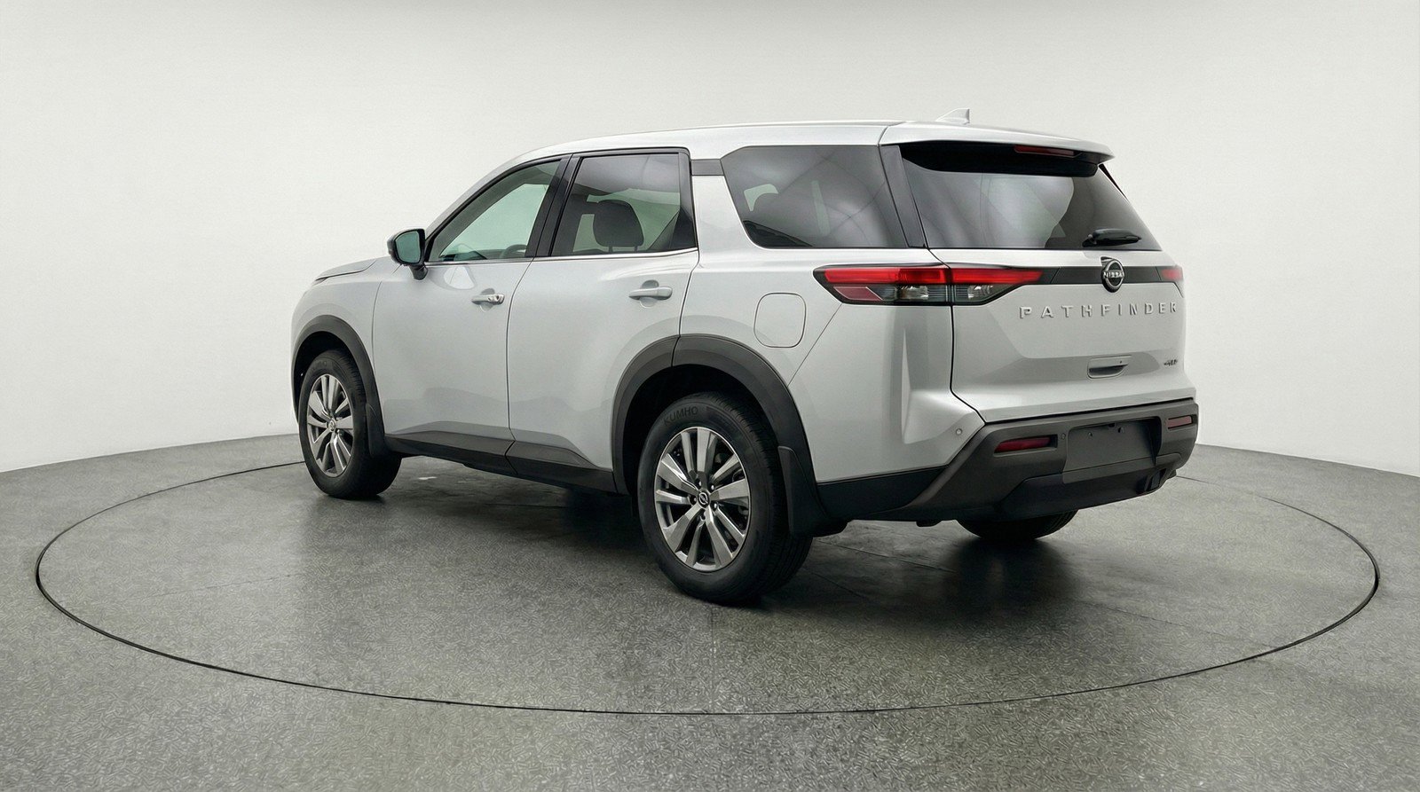 Used 2025 Nissan Pathfinder SV FWD image 6