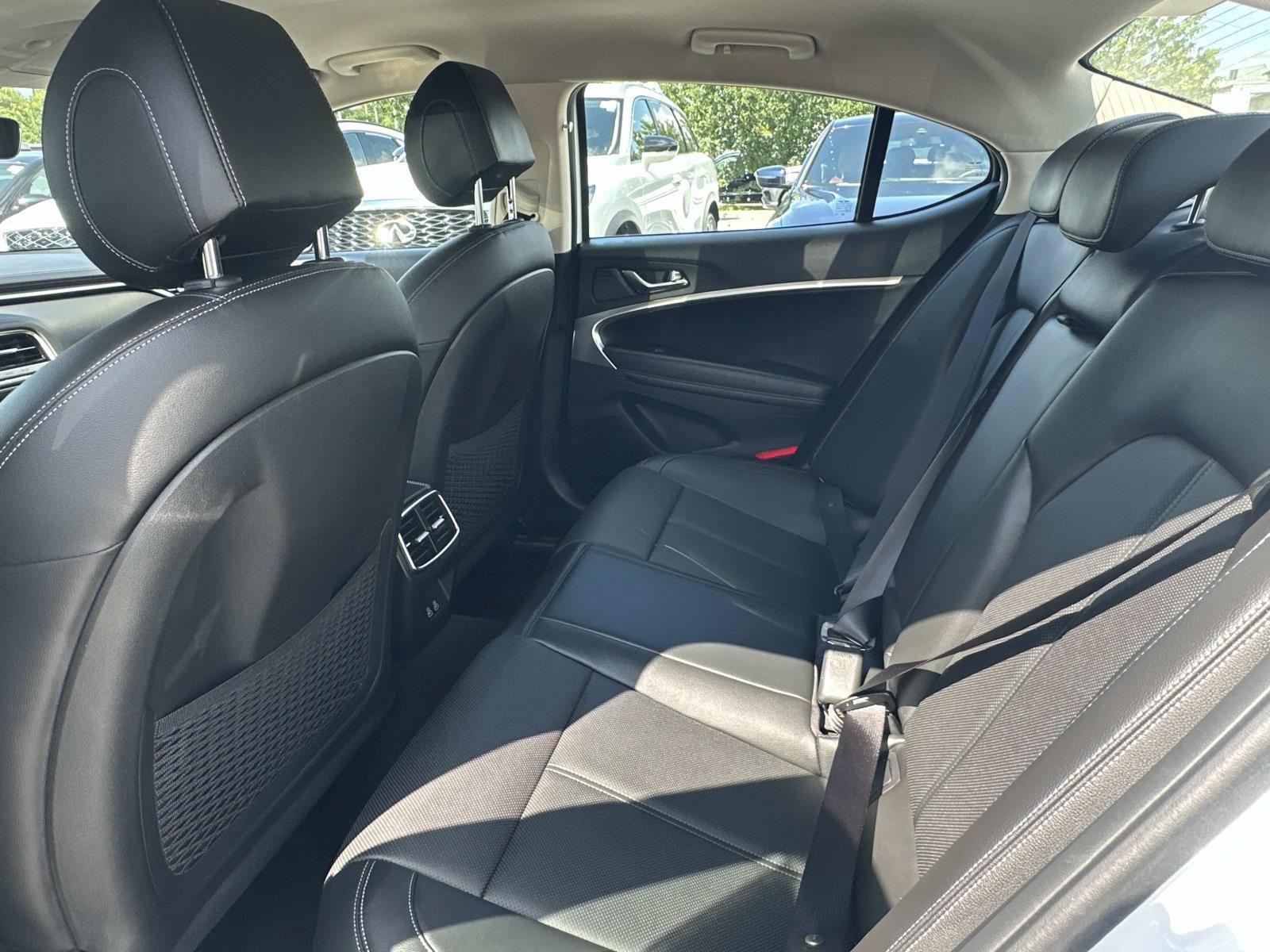 Used 2026 Genesis G70 2.5T RWD image 31