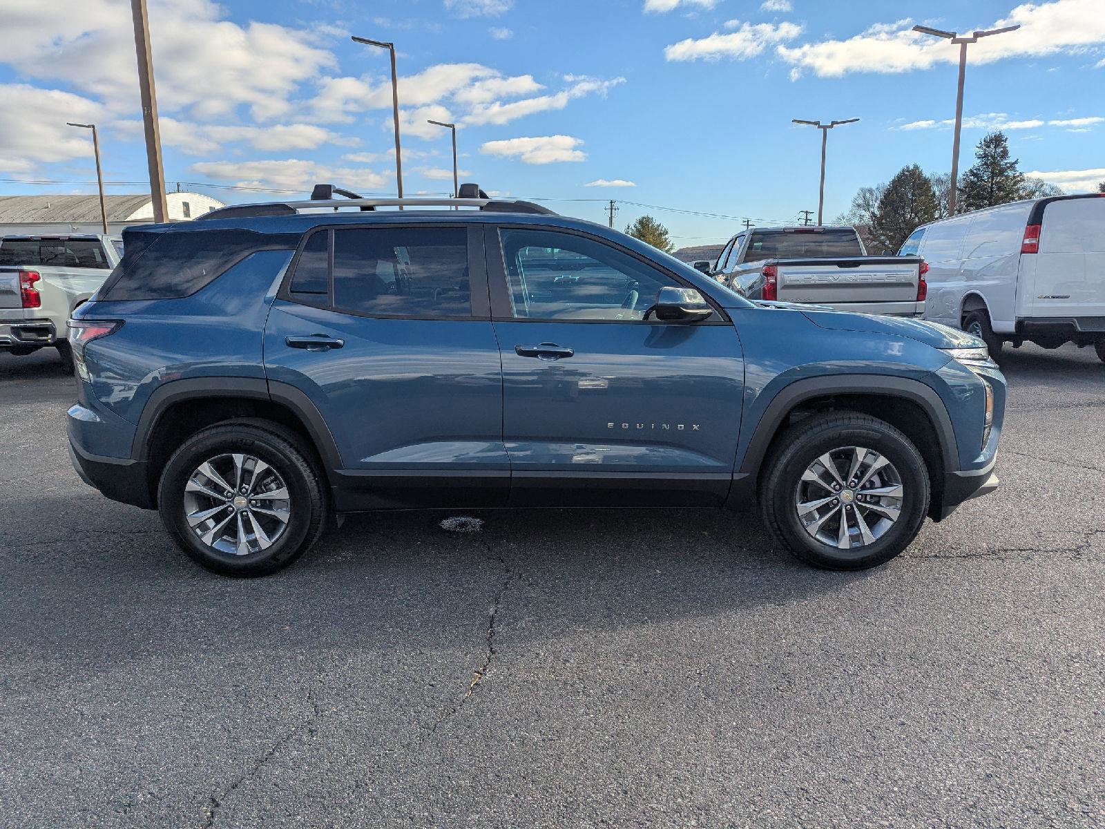 New 2026 Chevrolet Equinox LT image 16