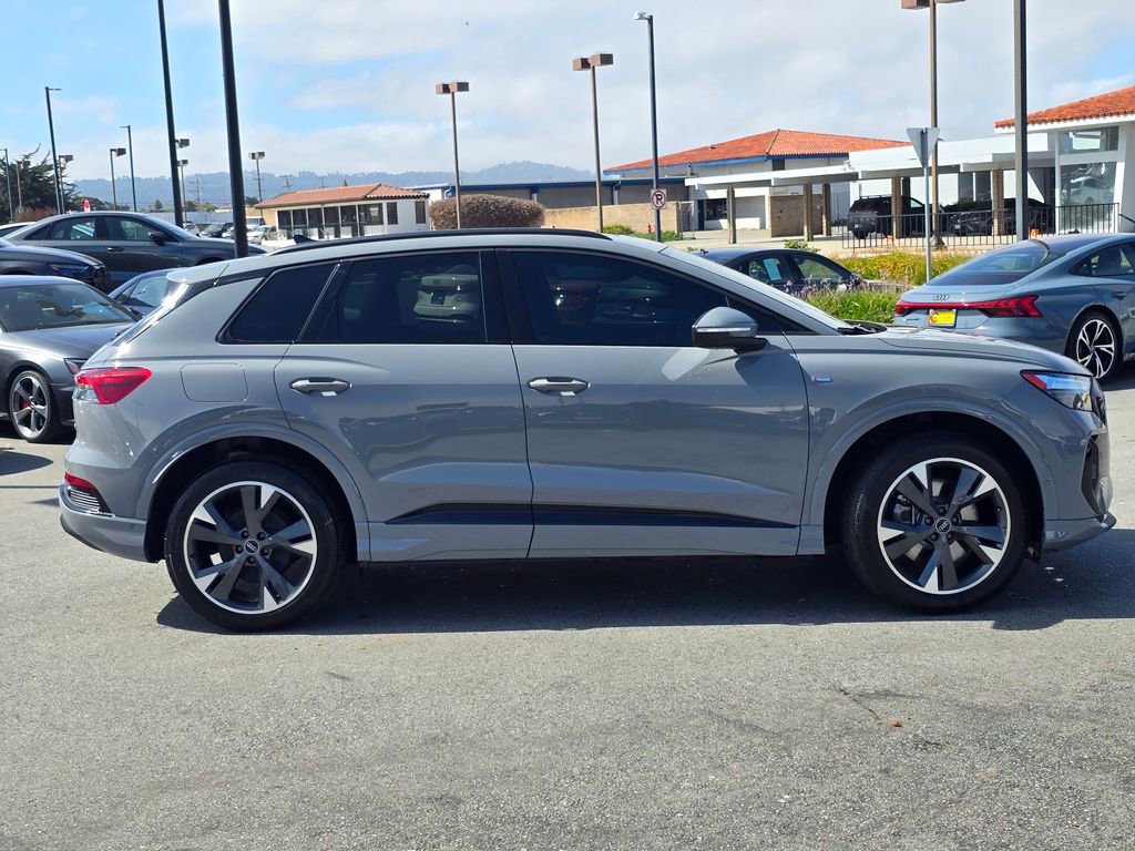 Used 2024 Audi Q4 e-tron Premium Plus image 8