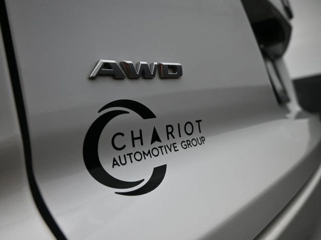 Used 2024 Cadillac XT4 Luxury w/ Cold Weather Package AWD/4WD image 43