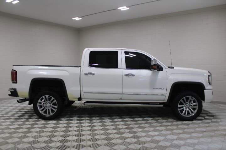 Used 2016 GMC Sierra 1500 Denali w/ Denali Ultimate Package AWD/4WD image 13