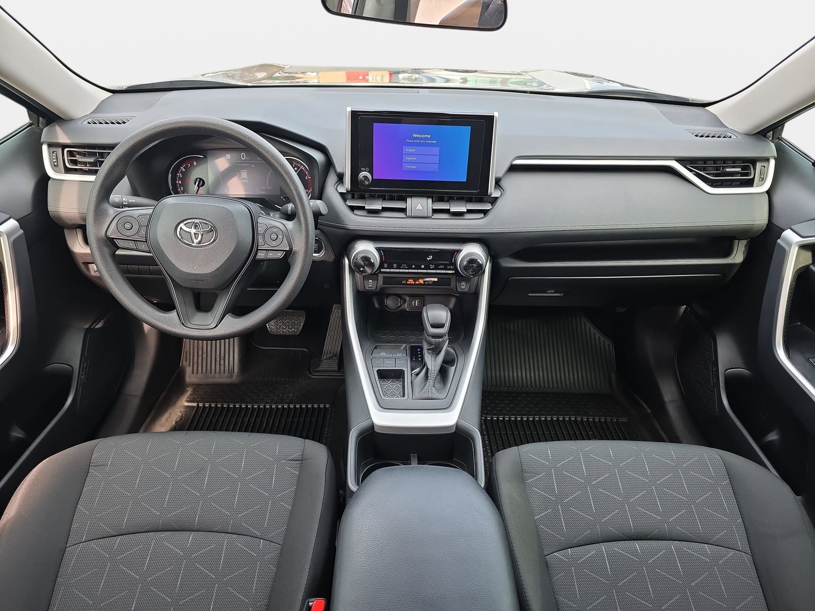 Used 2024 Toyota RAV4 XLE w/ Convenience Package image 9