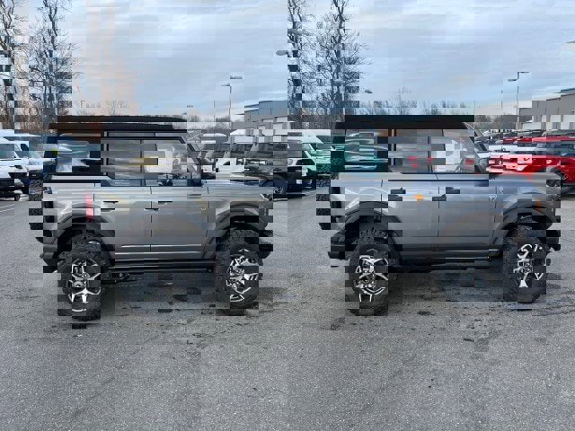 New 2023 Ford Bronco Badlands image 6