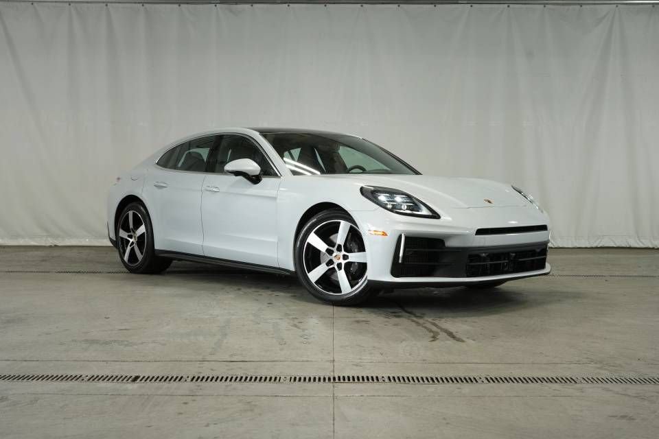 Used 2025 Porsche Panamera 4 AWD/4WD image 9