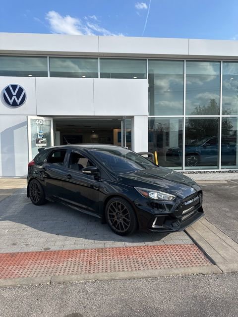 Used 2017 Ford Focus ST image 1