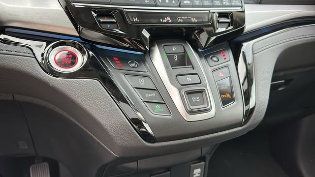 New 2026 Honda Odyssey Touring image 17
