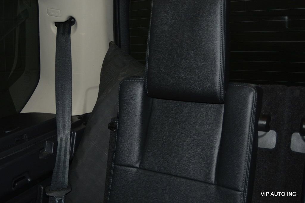 Used 2015 Land Rover LR4 HSE image 27