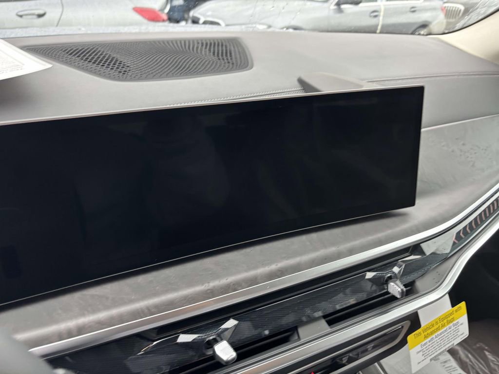New 2026 BMW X7 xDrive40i w/ Executive Package image 14