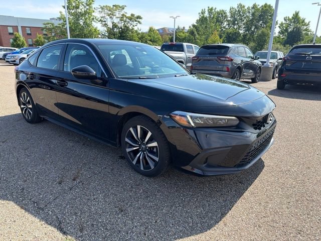 Used 2024 Honda Civic EX-L image 2