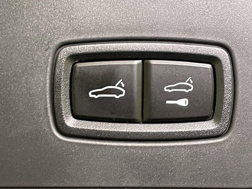 Certified 2024 Porsche Panamera 4 image 21