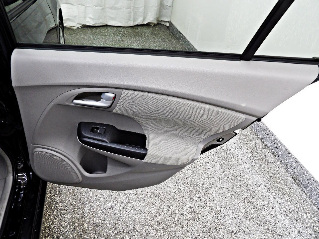 Used 2014 Honda Insight EX image 12