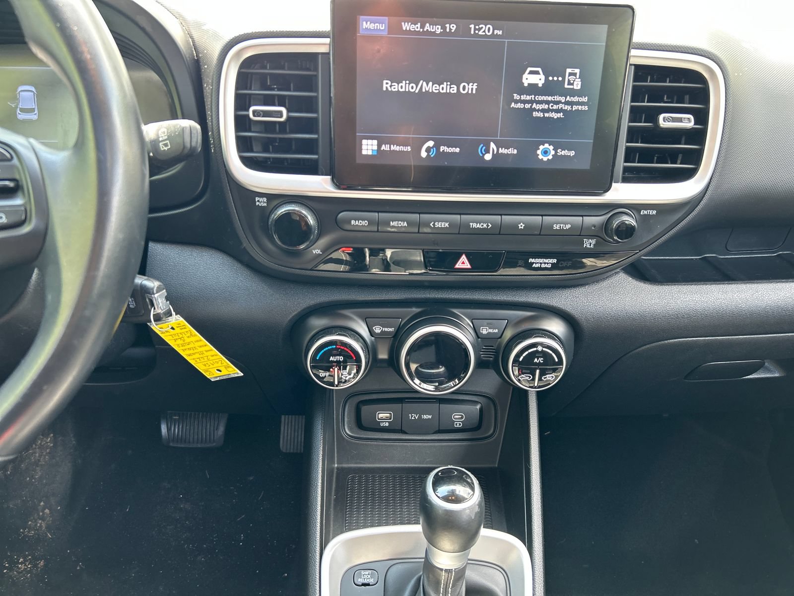 Used 2023 Hyundai Venue SEL w/ Cargo Package FWD image 18