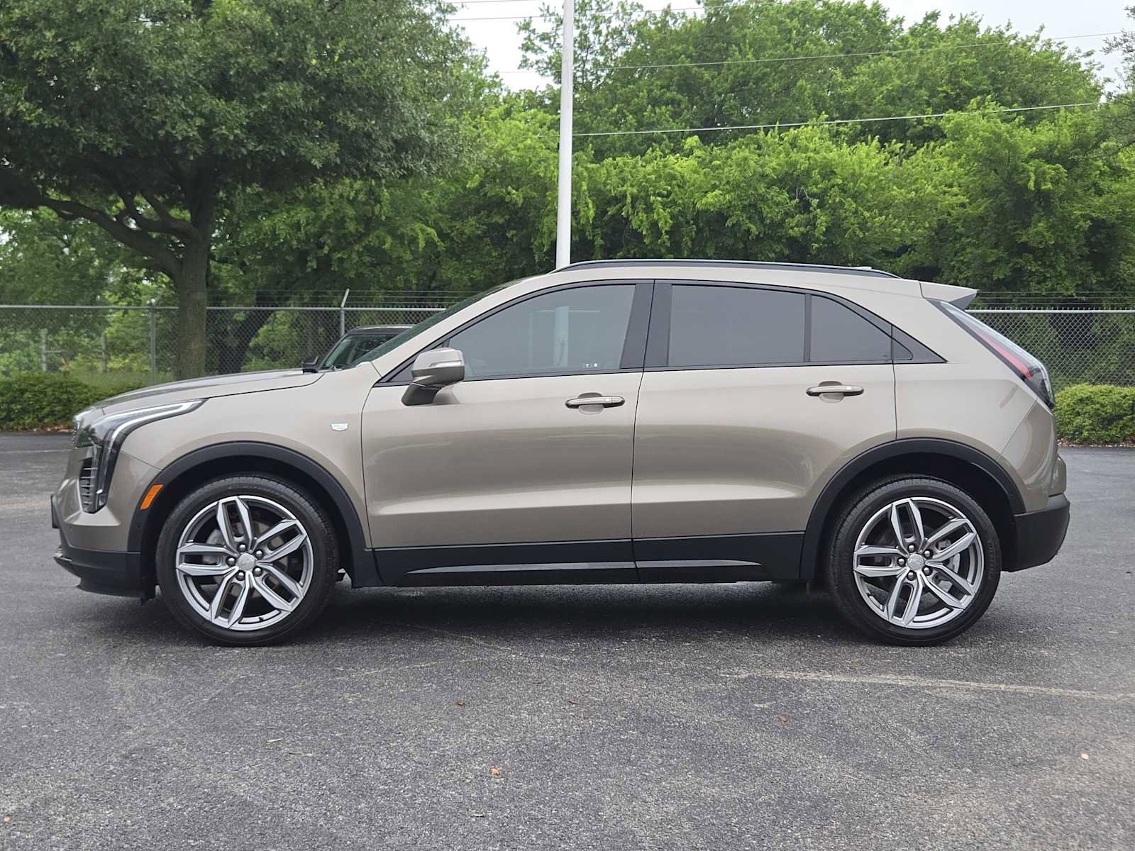 Certified 2020 Cadillac XT4 Sport FWD image 4