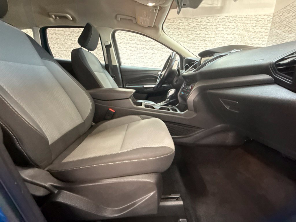 Used 2019 Ford Escape SE FWD image 11