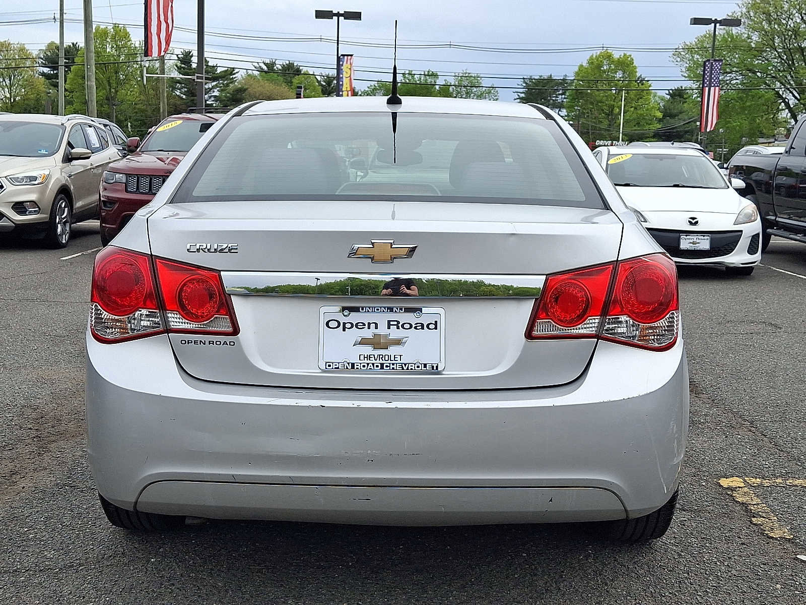 Used 2013 Chevrolet Cruze LS FWD image 6