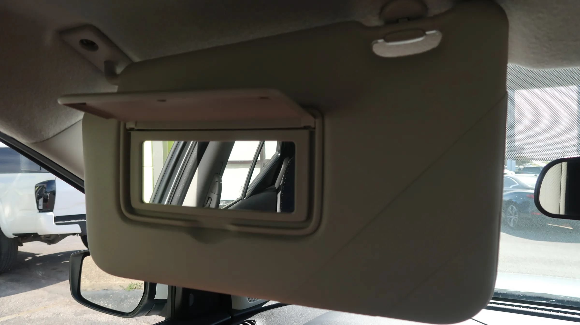 Used 2023 Nissan Kicks SV FWD image 40