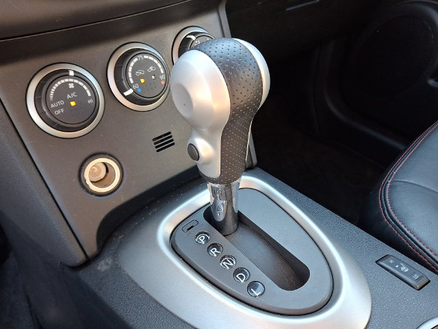 Used 2012 Nissan Rogue SL AWD/4WD image 16