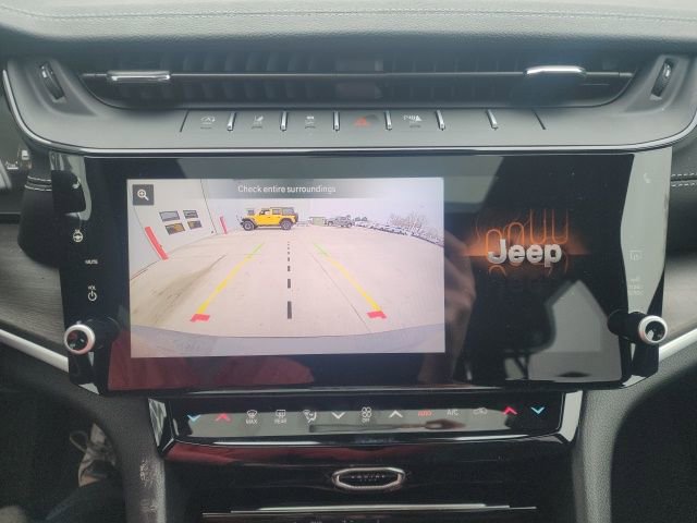 New 2026 Jeep Grand Cherokee L 4WD image 4