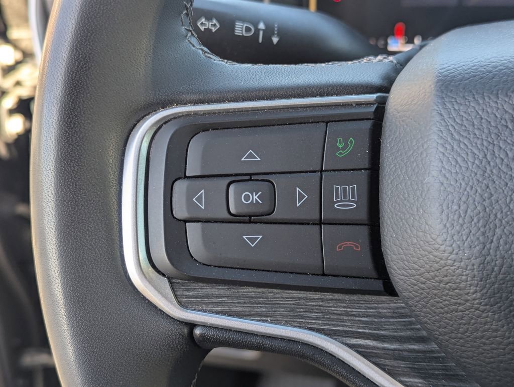 Used 2024 Jeep Wagoneer Series II w/ Flexible Seating Group image 22