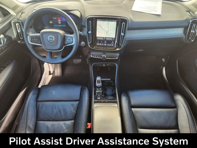 Certified 2023 Volvo XC40 B5 Plus w/ Driver Assist Package AWD/4WD image 13