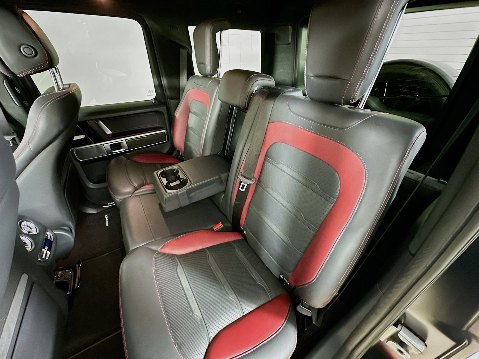 Used 2023 Mercedes-Benz G 63 AMG 4MATIC w/ G Manufaktur Interior Package image 35